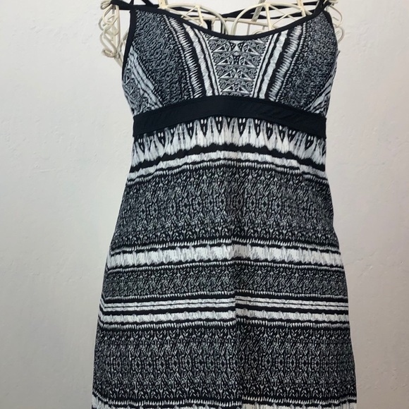 Ladies Clothing from The Clothes Hound - Picture 1 of 1